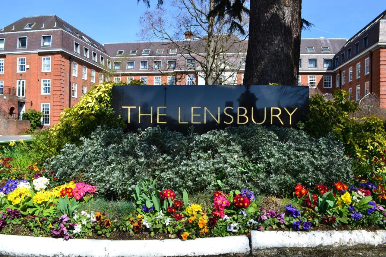 The Lensbury Resort Teddington Kültér fotó